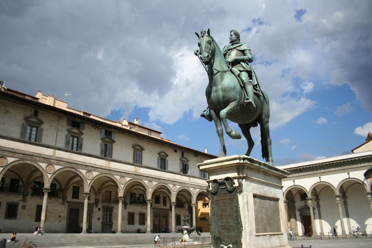 Panoramic view of Piazza della Santissima Annunziata