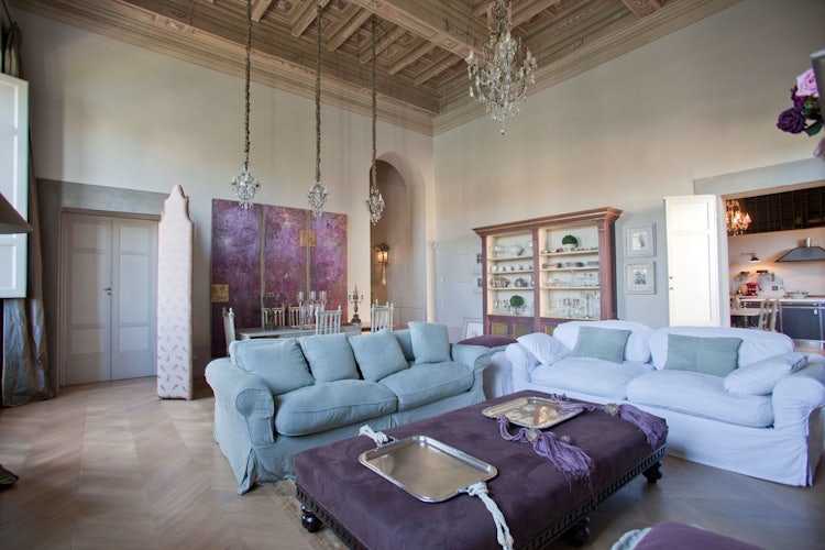 Long Term Apartment Rentals Florence With Pitcher Flaccomio At A Glance